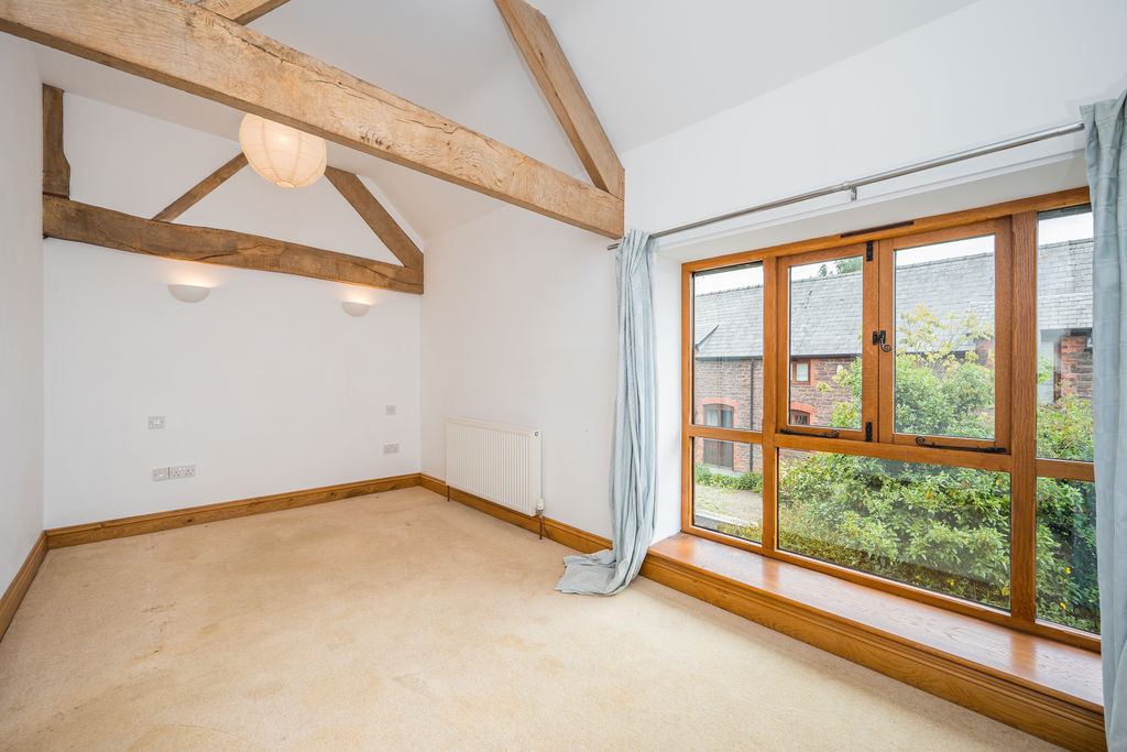 Bedroom- click for photo gallery
